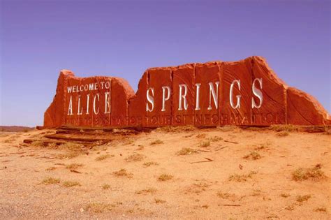 alice springs time